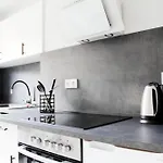Apartment Sh Team 4 Fuer Max 19 Personen L Monteure L Messe L Business