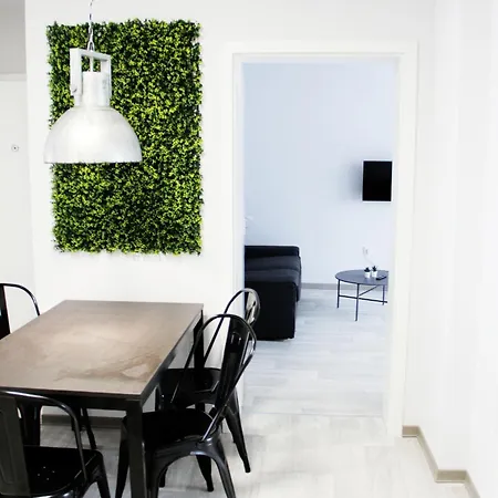 Apartment Sh Team 4 Fuer Max 19 Personen L Monteure L Messe L Business Duisburg