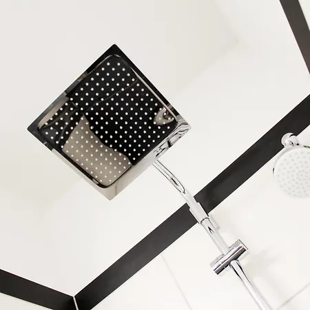 Sh Team 4 Fuer Max 19 Personen L Monteure L Messe L Business Apartment