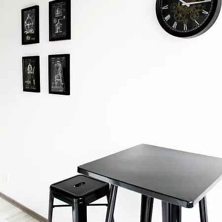 Sh Team 4 Für Max 19 Personen L Monteure L Messe L Business Apartment Duisburg