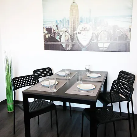 Apartment Sh Team 4 Fuer Max 19 Personen L Monteure L Messe L Business