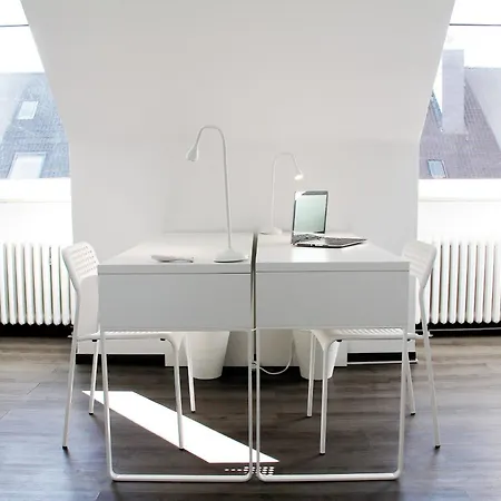 Sh Team 4 Fuer Max 19 Personen L Monteure L Messe L Business Apartment Duisburg