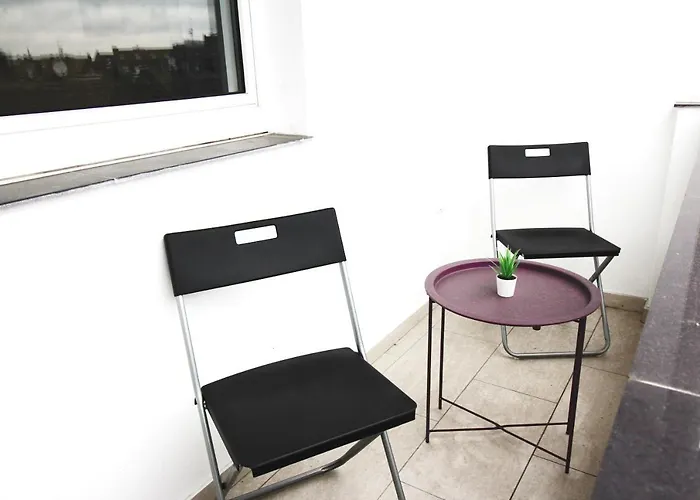 Sh Team 4 Fuer Max 19 Personen L Monteure L Messe L Business * דיסבורג