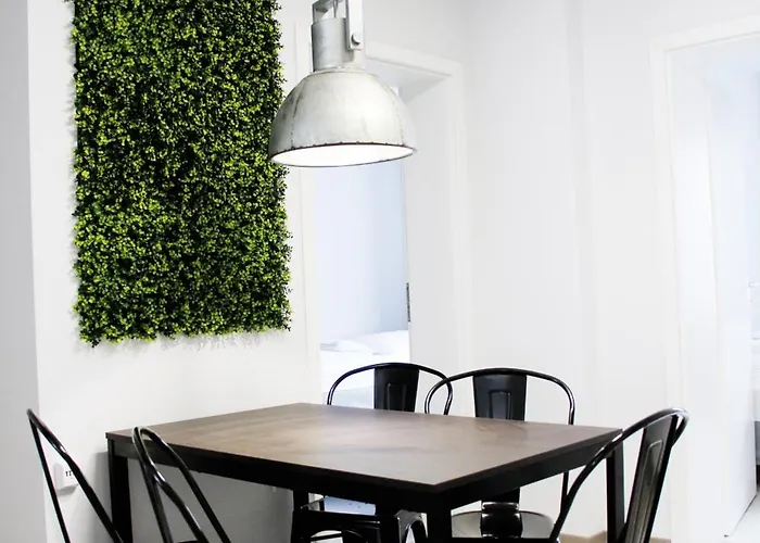 Sh Team 4 Fuer Max 19 Personen L Monteure L Messe L Business Apartment