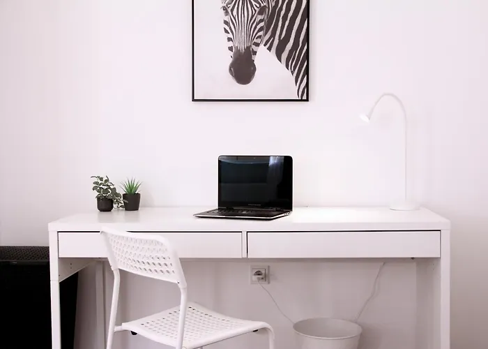 公寓 Sh Team 4 Fuer Max 19 Personen L Monteure L Messe L Business 杜伊斯堡